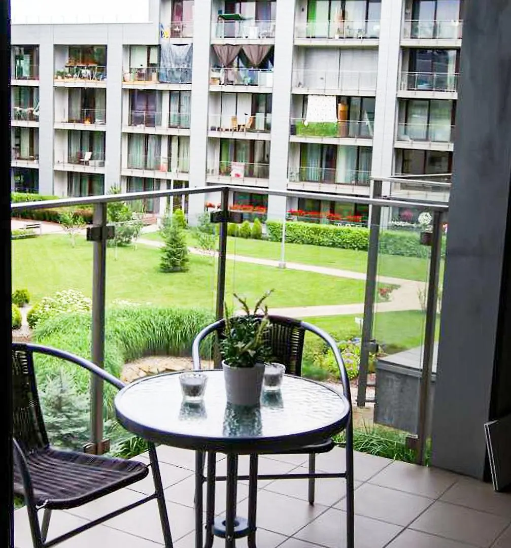 Triton Apartments In Warschau
