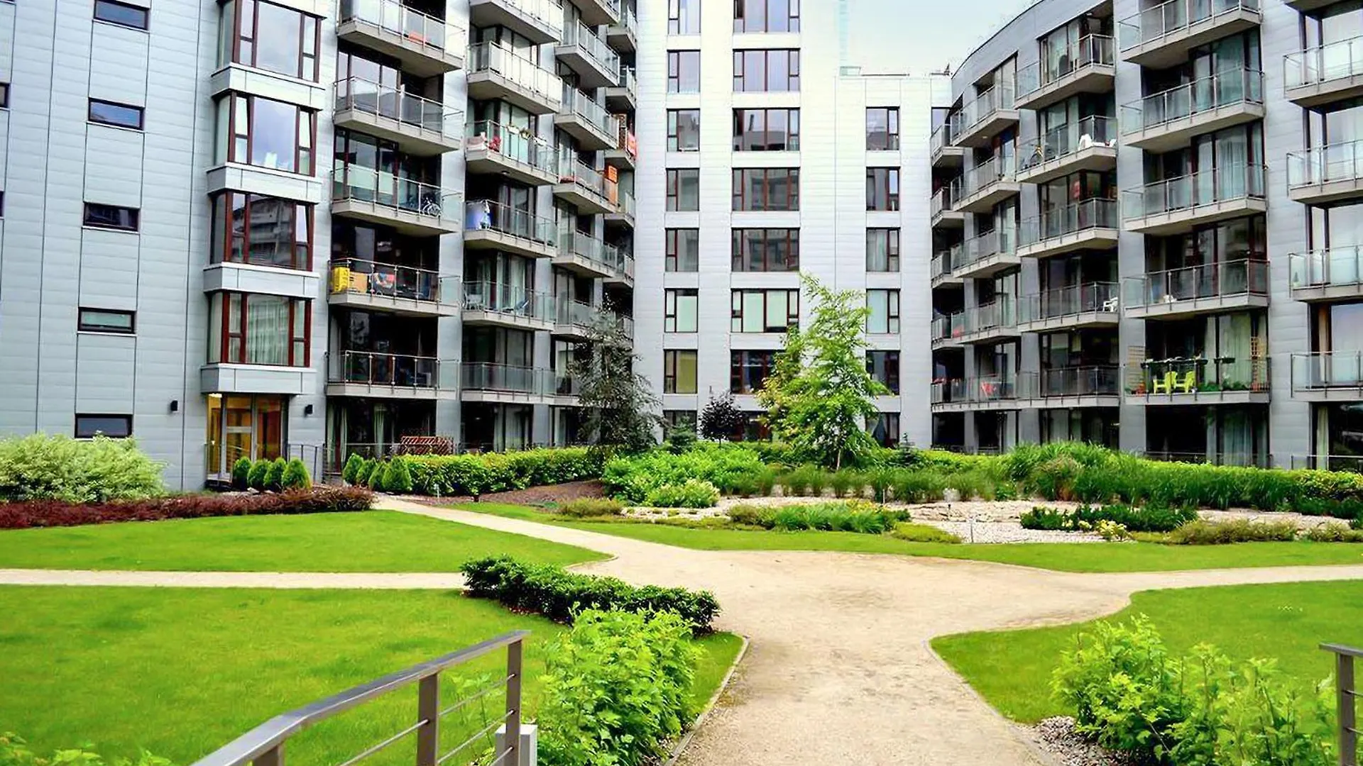 Triton Apartments In Varsó 0*,  Lengyelország